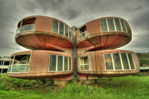 theufohouse The UFO House (Sanjhih, Taiwan)